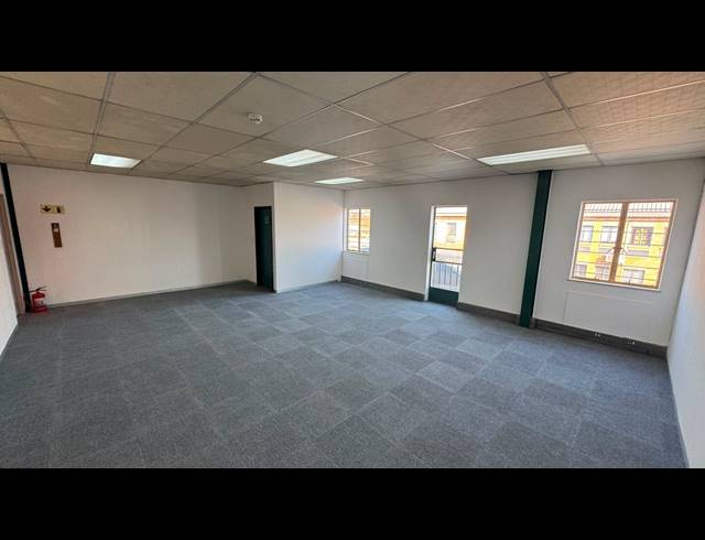 448M² WAREHOUSE TO LET IN LINBRO PARK